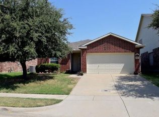4105 Capstone Dr, Fort Worth, TX 76244