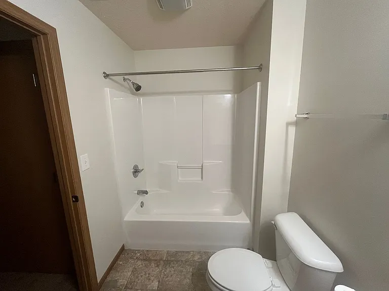 1247 Pike St — Photo 7