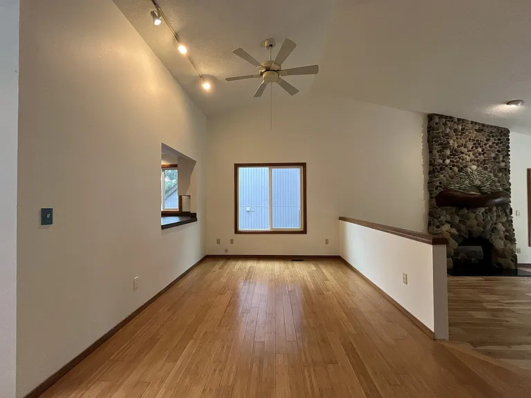 4737 SW Pendleton St — Photo 15