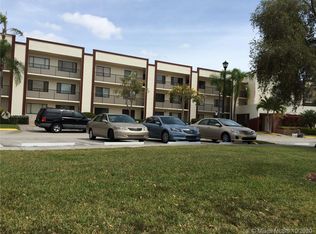 9655 N Belfort Cir #211, Tamarac, FL 33321