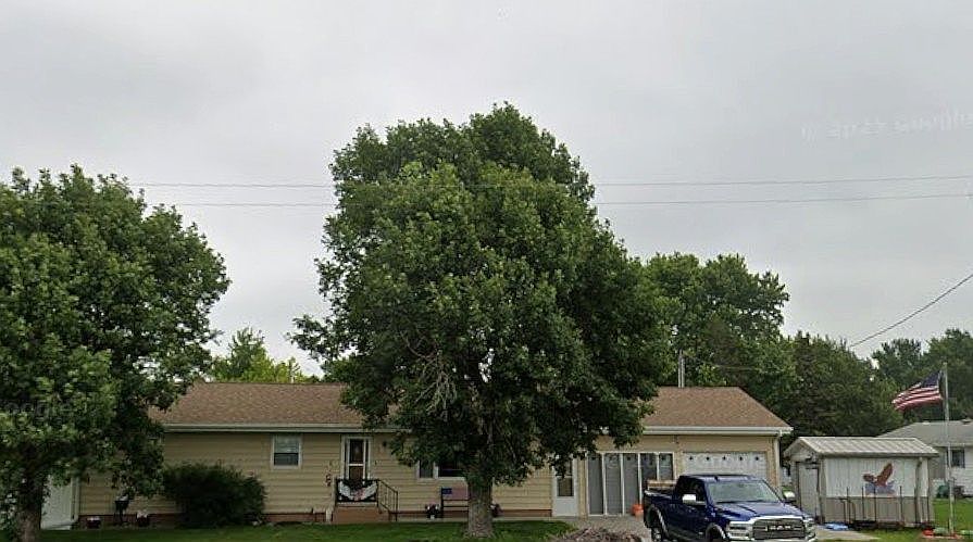 1st image of 418 E Highway 42