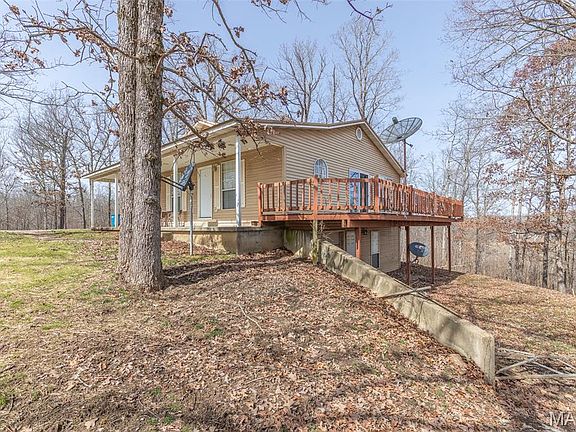 3rd image of 383 Red Robin Ln