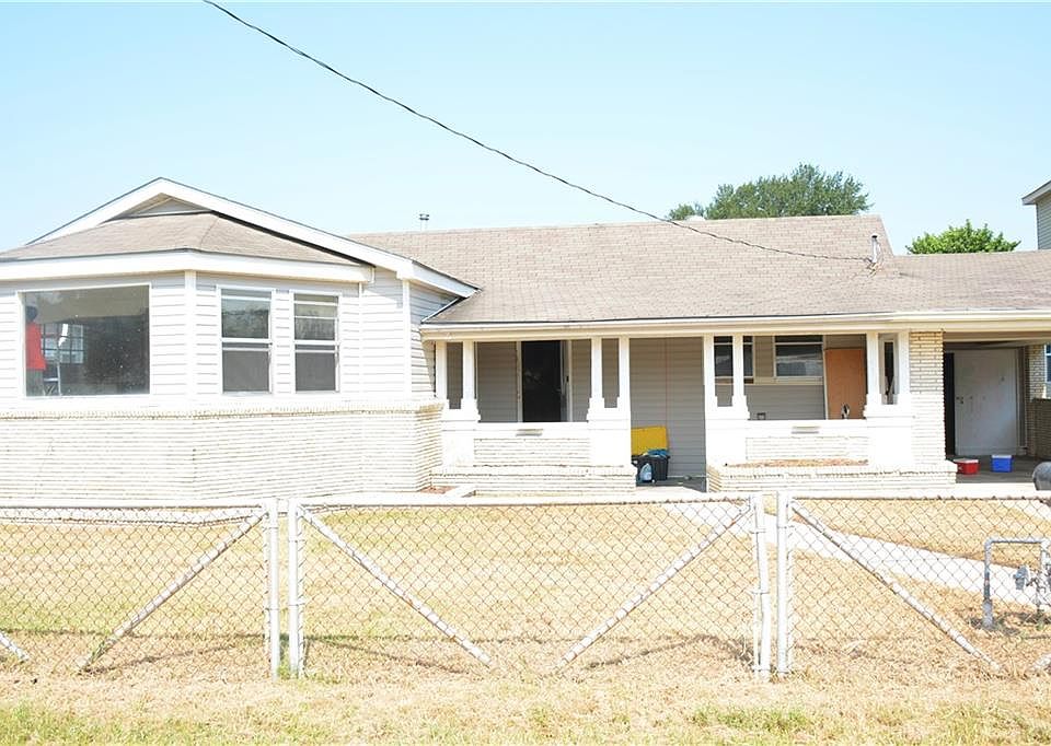 1st image of 704 Avenue F
