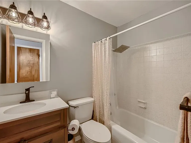 1011 W 23rd St #103 — Photo 11
