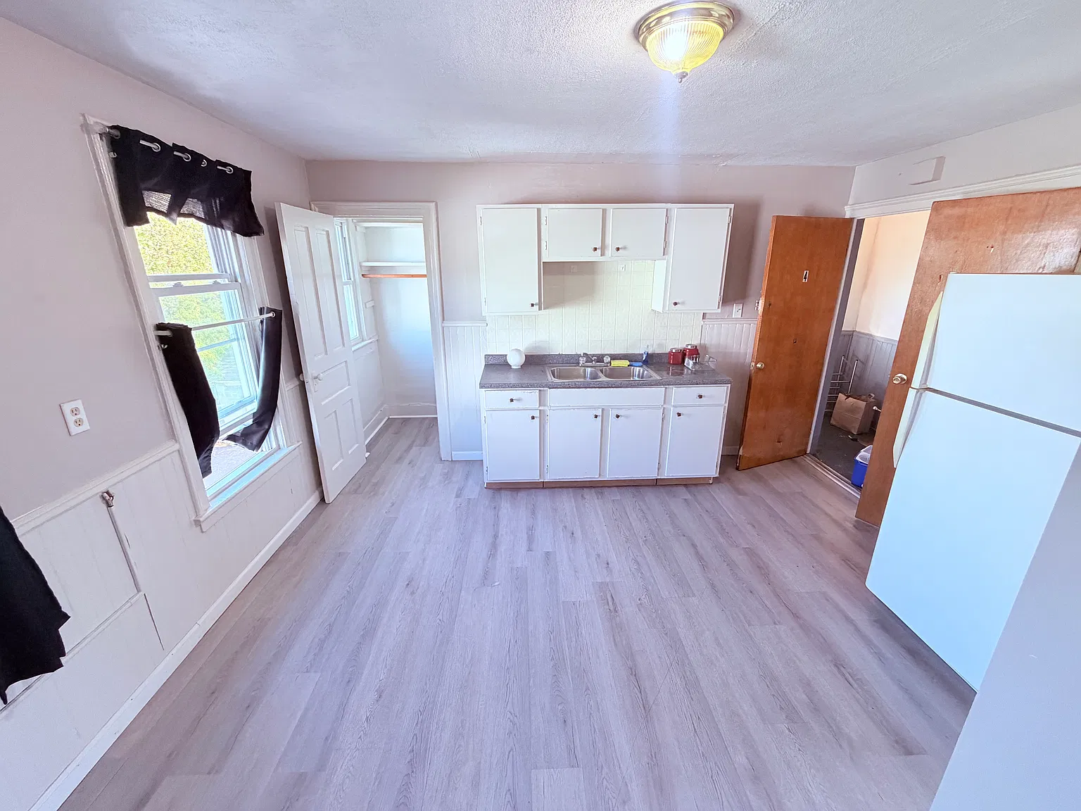 2 bed, 900 sqft, $1,000 — Photo 4