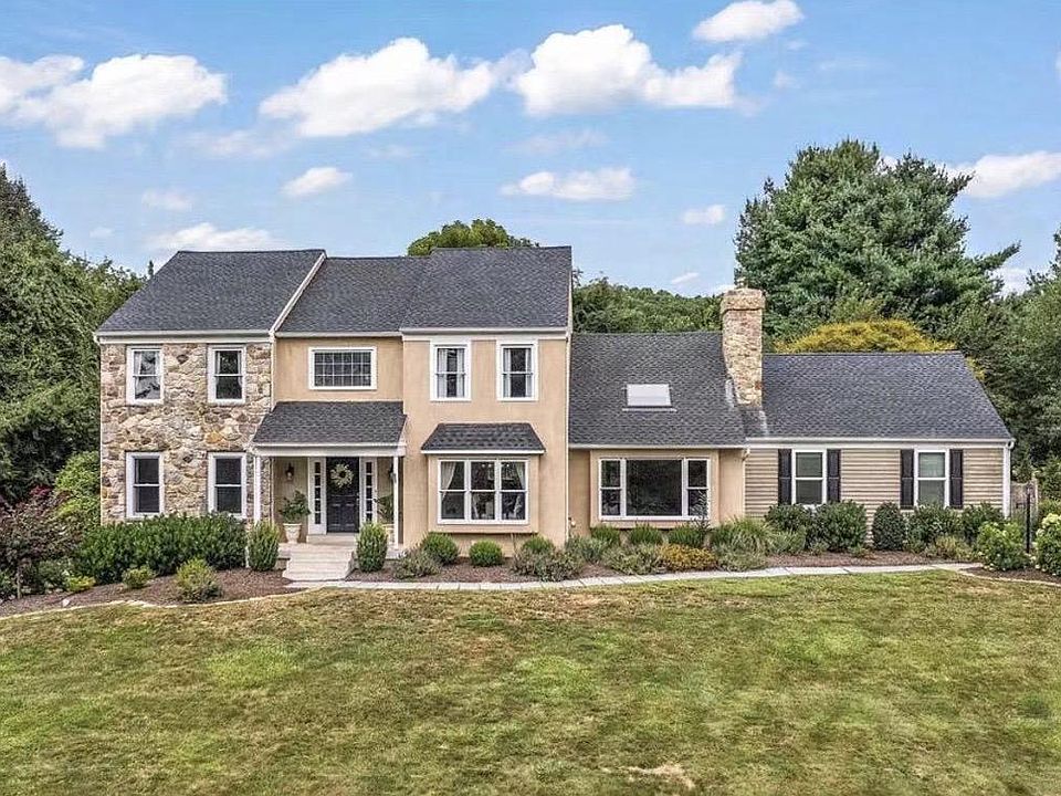 1st image of 103 Oxford Hill Ln