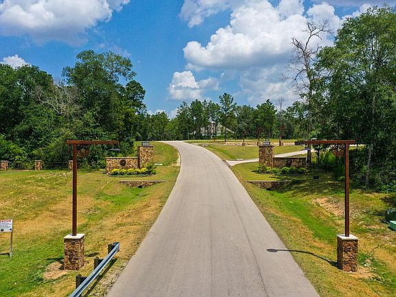 5th image of 15973 Ridge Oak Rd