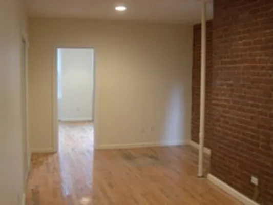 Rented by Vickers Realty | media 4