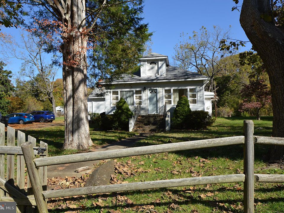 2nd image of 17727 Batestown Rd