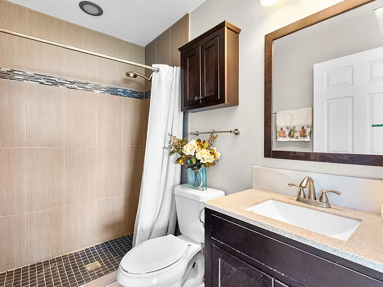 13304 Kilmarnock Way #A — Photo 22