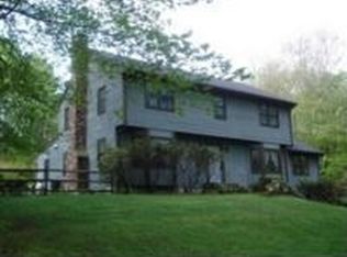 3 Arapaho Rd, Brookfield, CT 06804