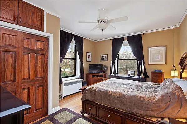 Sold by EZ Premier Realty | media 1