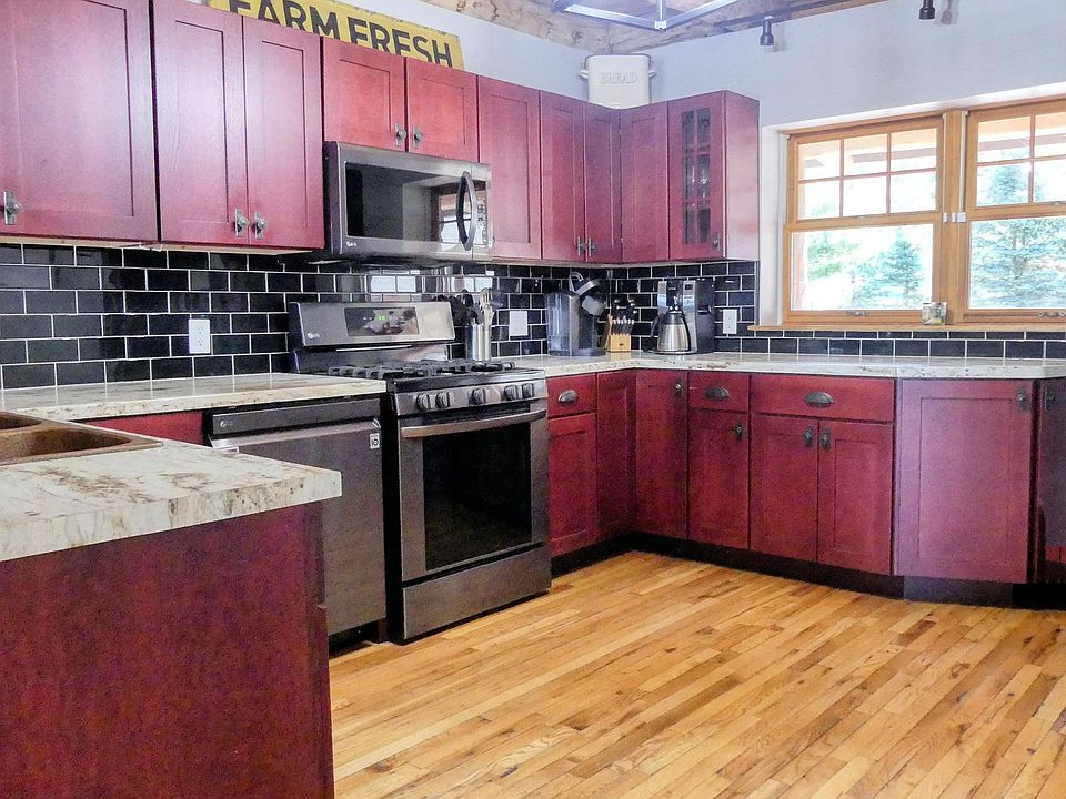 7th image of this home