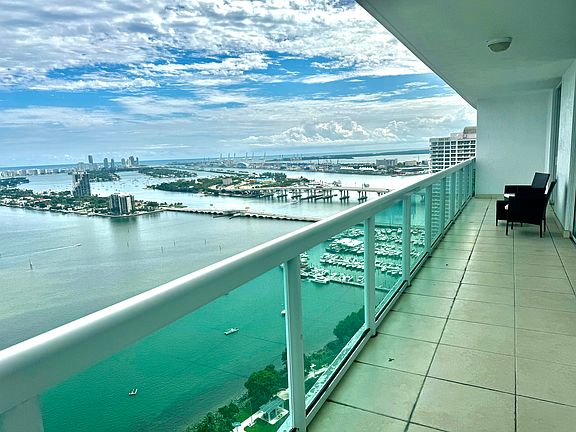 2nd image of 1800 N Bayshore Dr APT 3807