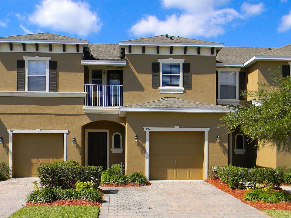 1st image of 219 Aston Grande Dr