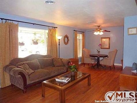 3rd image of 631 Brightwood Pl