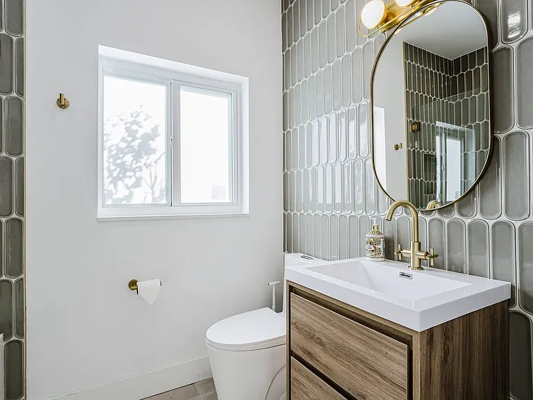 8866 Carlyle Ave — Photo 26