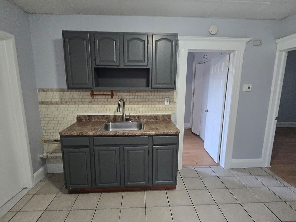1st image of 166 8th St #4AA