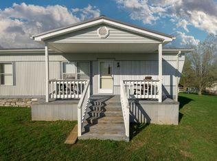 458 Underwood Rd, Lafayette, TN 37083