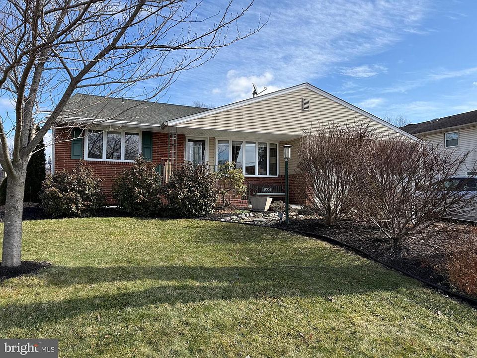 1st image of 1001 Rydal Rd