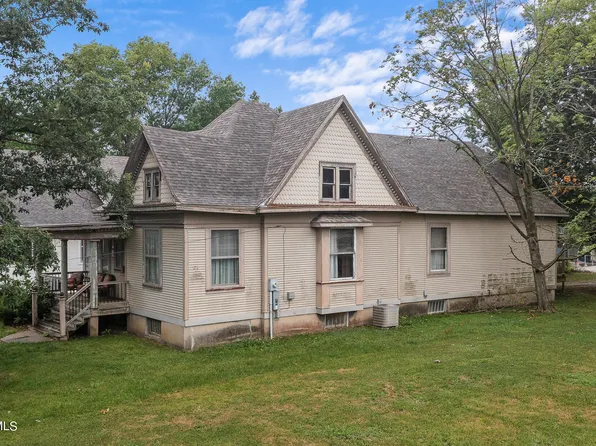 819 Nichols St, Fulton, MO 65251