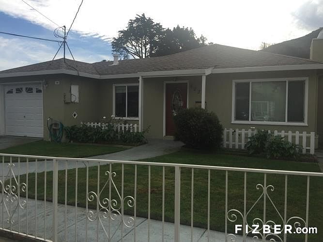 2nd image of 823 Hemlock Ave