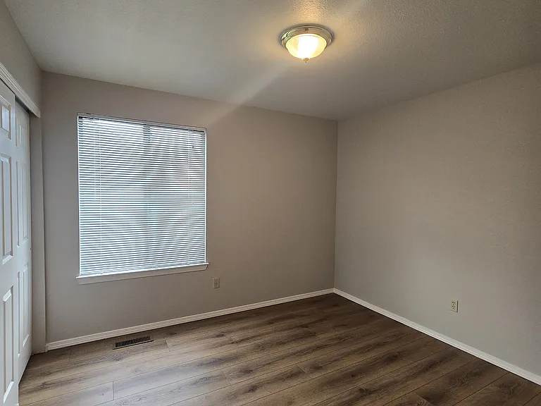 1005 Ridgeview Dr — Photo 13