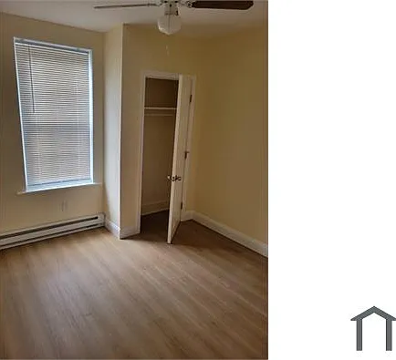 3 bed, 1300 sqft, $2,200 — Photo 3