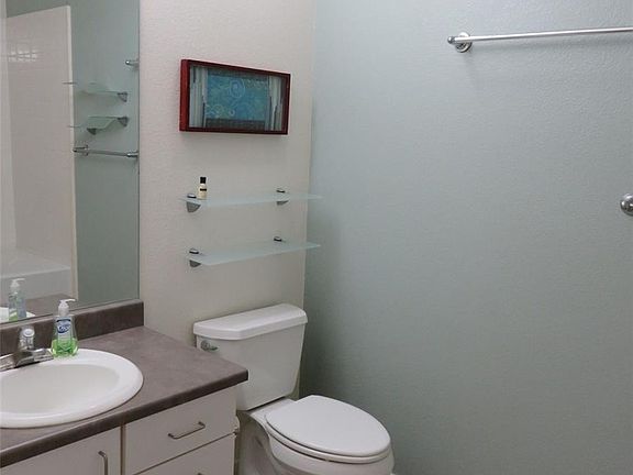 5th image of 2900 N Downing St APT 205