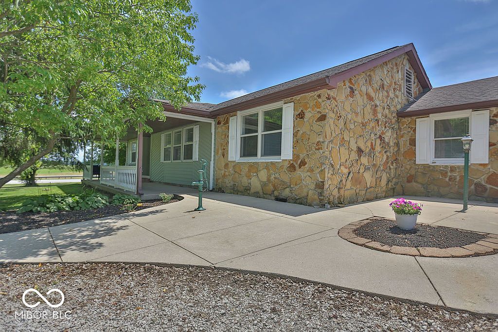 10636 N Us Highway 231, Roachdale, IN 46172 | Zillow