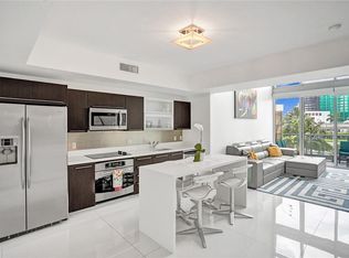 90 SW 3rd St #TOWNHOUSE 300B, Miami, FL 33130