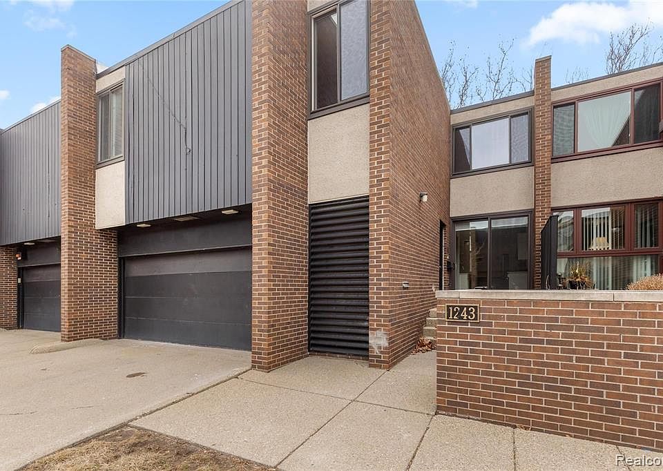 1243 Navarre Pl, Detroit, MI 48207 Zillow