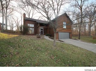 217 Clearwater Dr, Belleville, IL