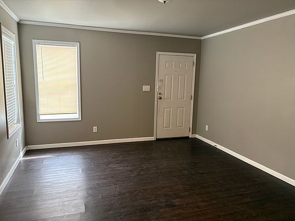 3rd image of 3501 SE 21st Ave #400