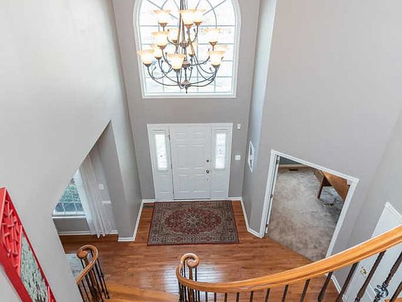 5th image of 401 Teresa Marie Ct