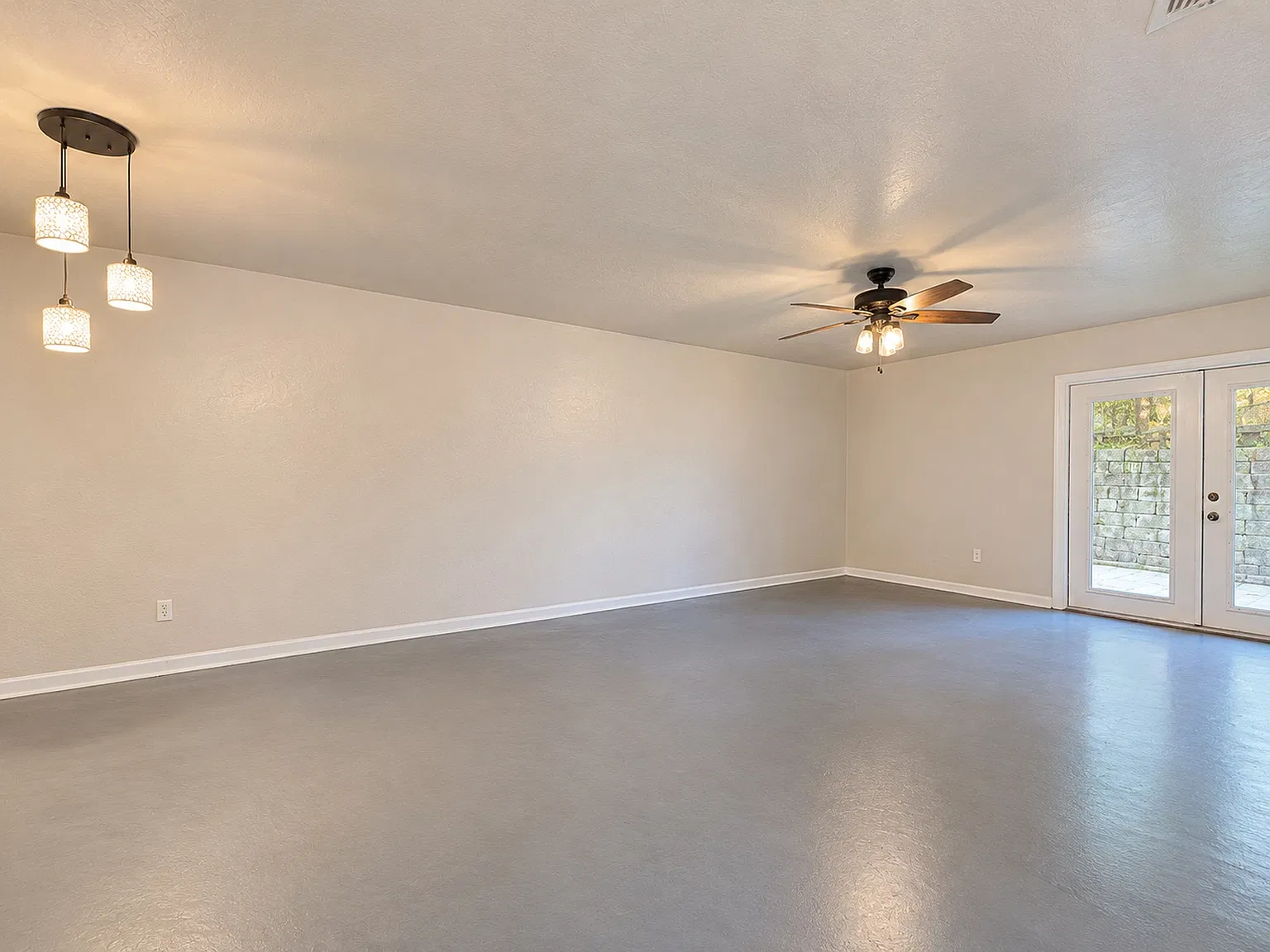 2 bed, 1115 sqft, $1,350 — Photo 4