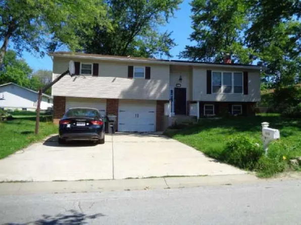 4153 Bridgehampton Dr, Saint Charles, MO 63304