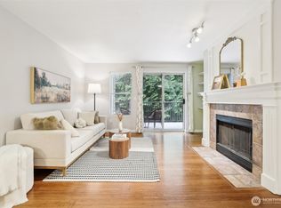 13209 Newcastle Way APT A308, Newcastle, WA 98059