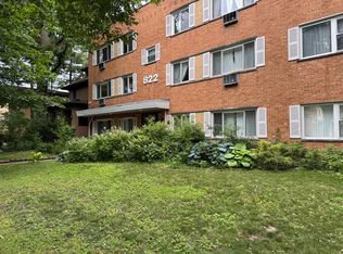 820 Seward St APT 3E, Evanston, IL 60202