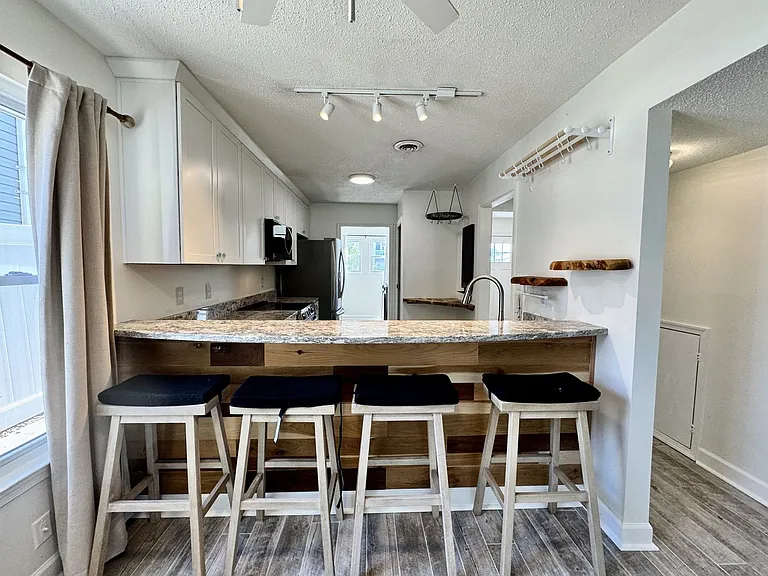 1509 Cypress Ave — Photo 16