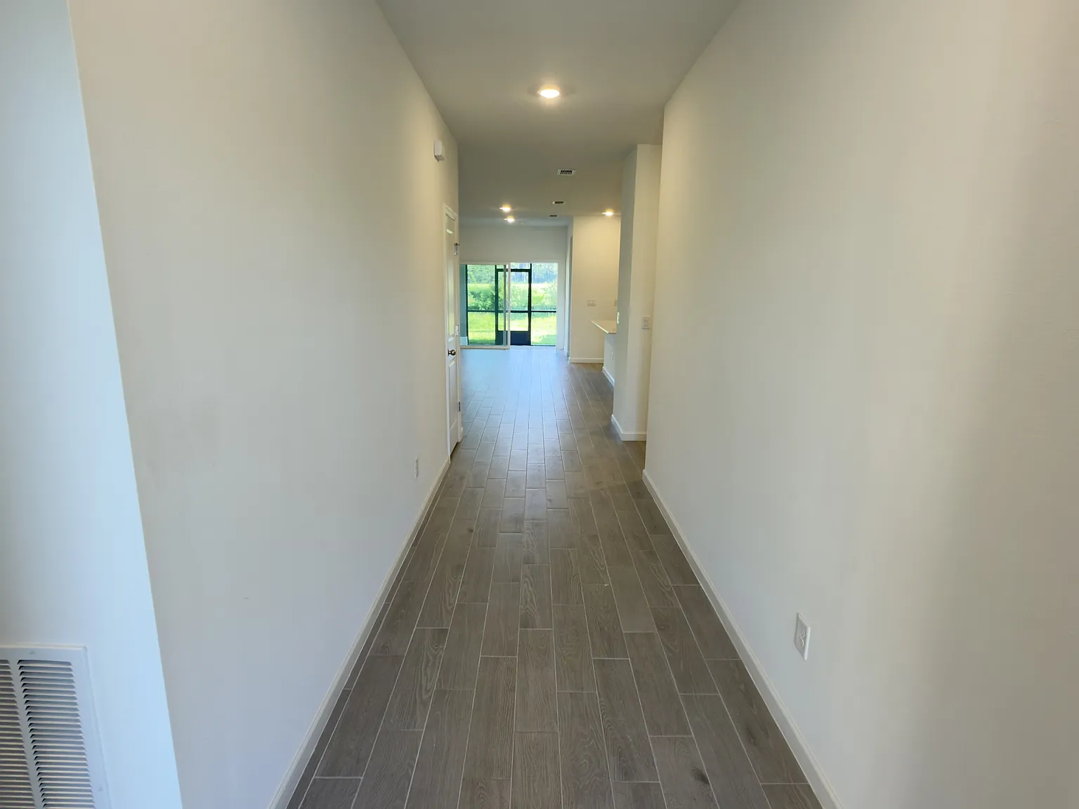 9230 Country House Drive (Elkin D Perez And Yolanda Perez) - Saddle Oaks - 9230 — Photo 3