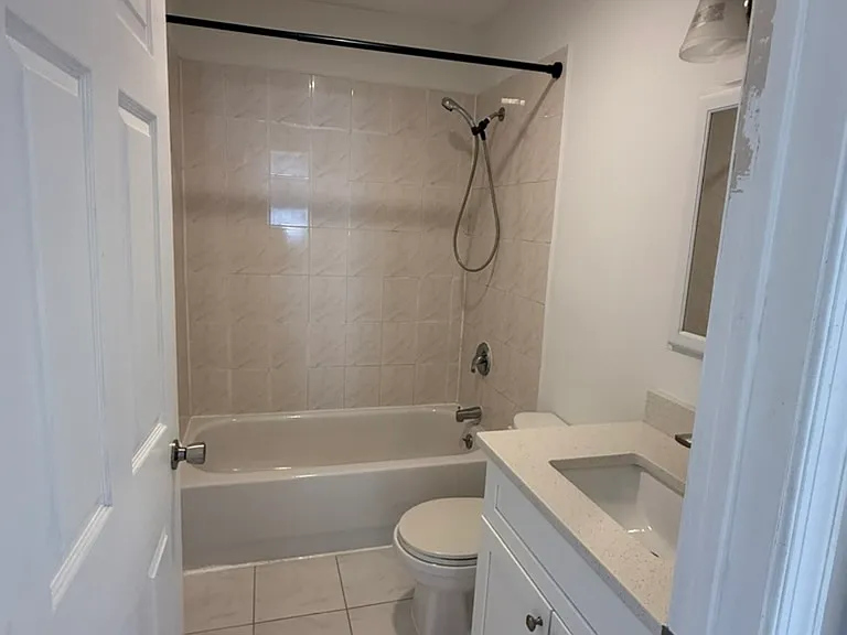 2nd Bathroom