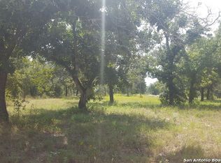 161 Spanish Oak Rd, Somerset, TX 78069