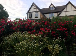 3649 Red Bud Ct, Downers Grove, IL 60515