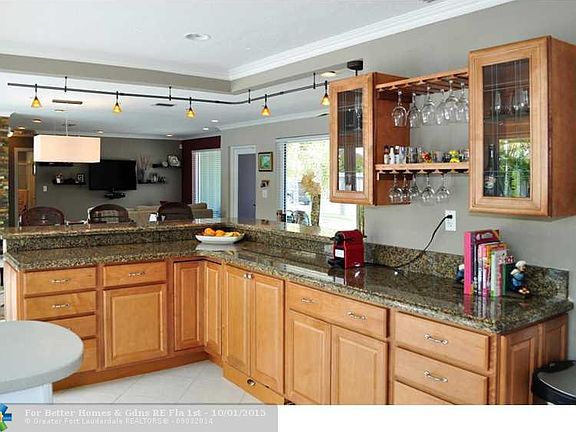 4th image of 6711 NE 21st Dr