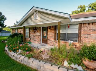 15 Deerfield Rd, Huntsville, TX 77340