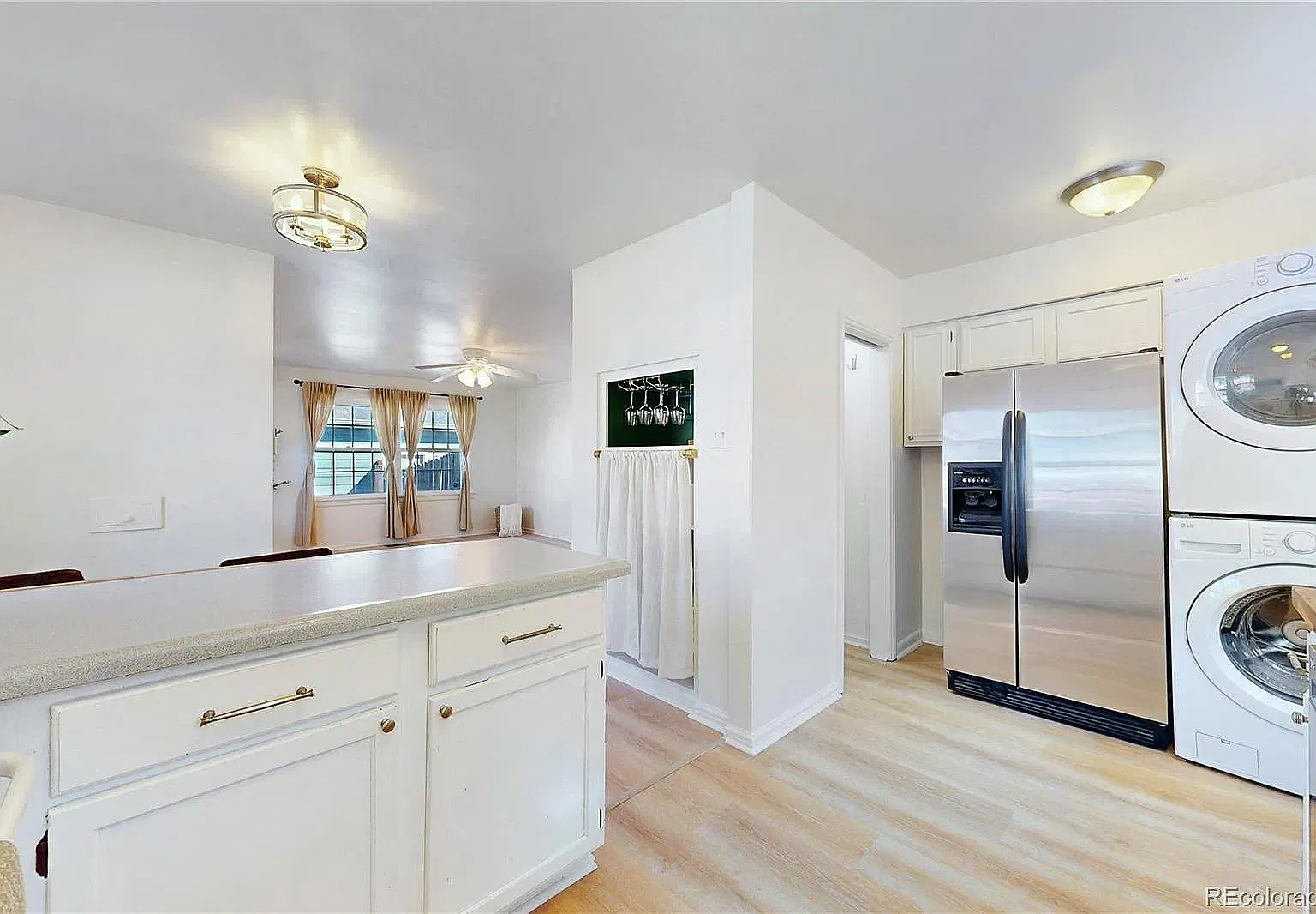 2 bed, 853 sqft, $2,250 — Photo 3