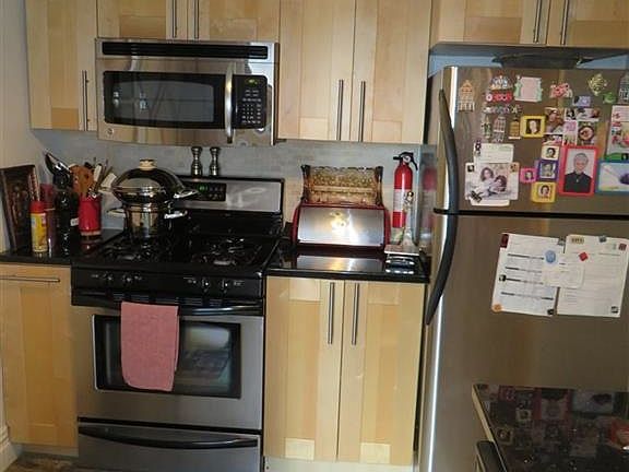 3rd image of 57 Corbin Ave APT 31