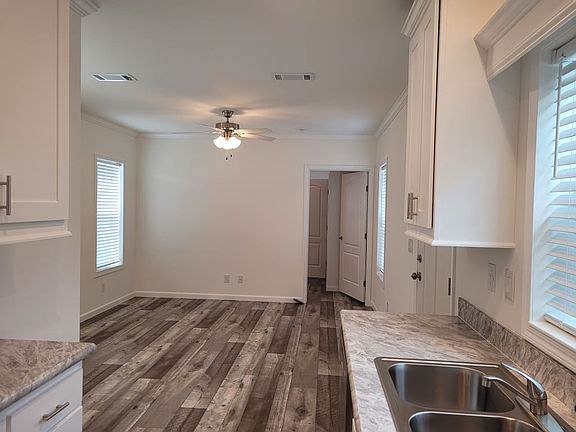 2nd image of 5600 Jennie St #15