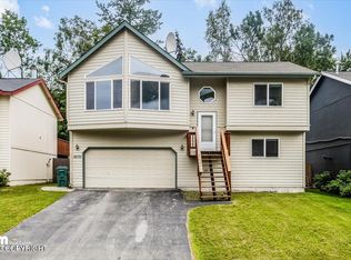 18751 Katelyn Cir, Eagle River, AK 99577